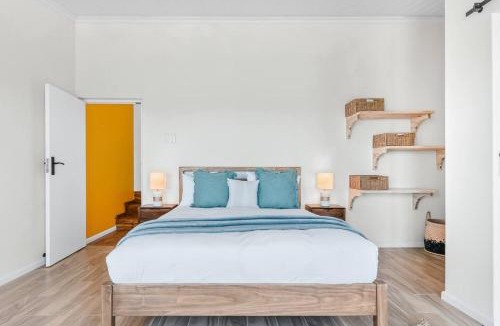 Redhill Apartment | The Tide & Seek House