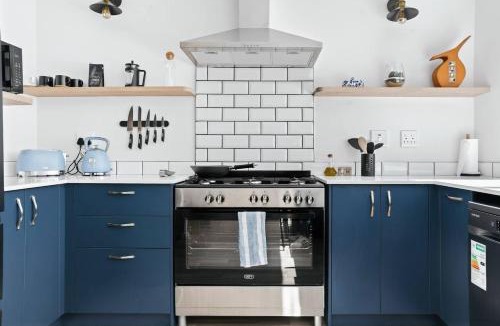 Redhill Apartment | The Tide & Seek House