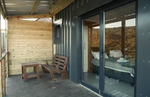 Fish Hoek Apartment | Quaint Cottage With Harbour Views
