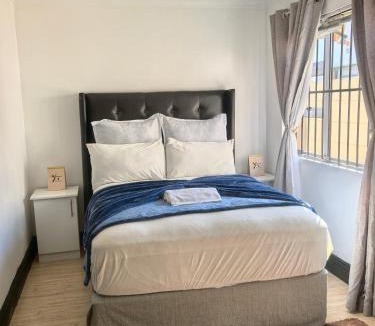 Trawal House | Gift Guest House 36 Hofmeyer