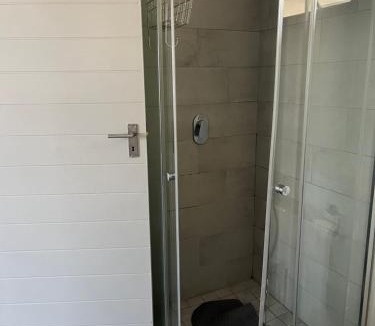 Lombardy Estate Apartment | Igrow