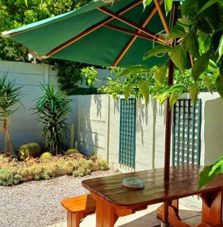 Robertson Apartment | Cosy Stay