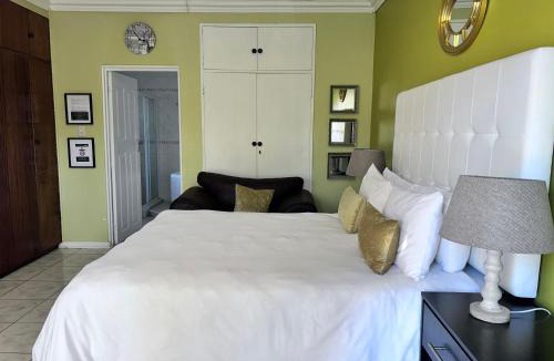 Mahikeng House | Etela Batho Guest House