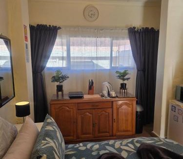 Southport House | Aloe Self Catering One Bedroom With Kitchenette