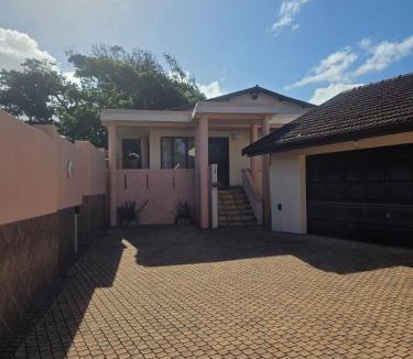 Southport Apartment | Aloe Self Catering Two Bedroom Apartment Open Plan