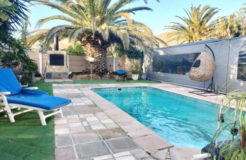 Redhill House | Berrys holiday home