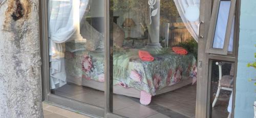 Gordon's Bay Hotel | Peacock Cove Self Catering Studio