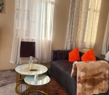 Downtown Johannesburg House | Mapungubwe Hotel