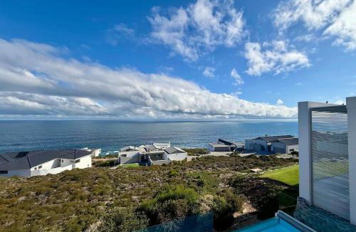 Pinnacle Point House | Whispering Waves - Pinnacle Point Estate