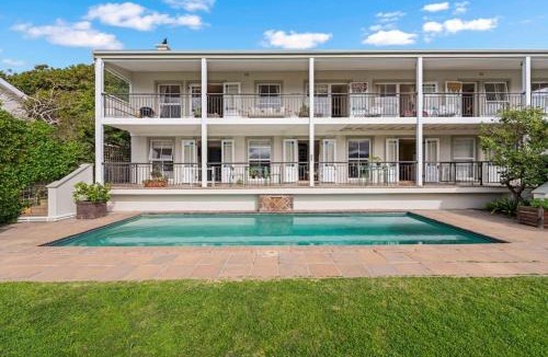 Fish Hoek Apartment | The Lookout | 3 bedroom home in Fish Hoek