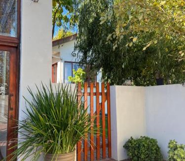 Boesmanspad Bed & Breakfast | Merwenstein - Farm House, Cottages, Studio-Units