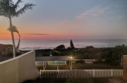 Illovo Beach Apartment | #7 Illovo Views