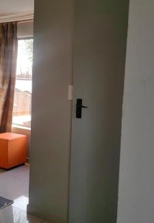 Greater Johannesburg Metropolitan Area House | Choosers Palace Hotel Pool Upstairs