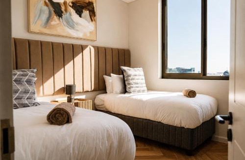 Century City Apartment | On Park 516 At Century City