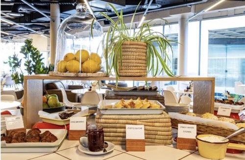Cape Town City Centre Apartment | One Thibault Hotel - Business Studio