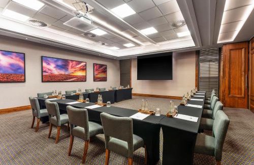 Greater Johannesburg Metropolitan Area Hotel | Sandton Sun and Towers