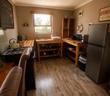 Helderberg Rural House | 11 Mountain Stream Hot Tub Self Catering
