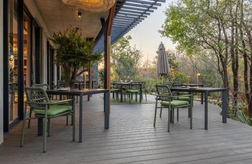 Moses Kotane Hotel | Tsholo Safari Lodge
