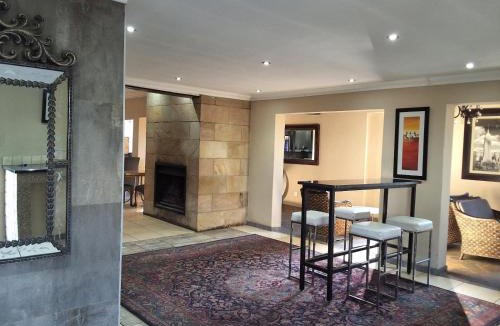 Boksburg Hotel | Fly Inn Lodge & Conference Center, Boksburg North