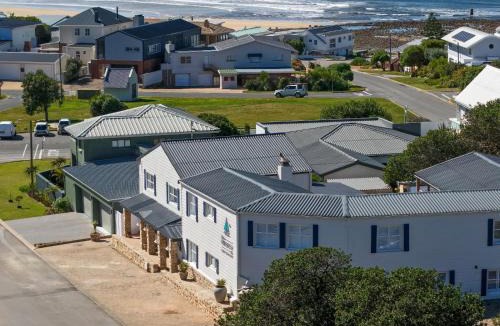 Still Bay Hotel | Stilbaai Harbour Inn
