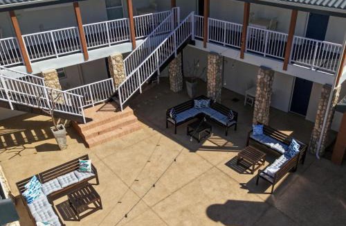 Still Bay Hotel | Stilbaai Harbour Inn