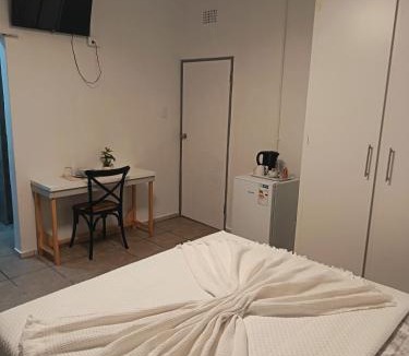 Potchefstroom Apartment | keleguesthouse