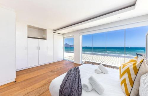 Lagoon Beach Apartment | Milnerton Beachfront 3Br Retreat With Hot Tub