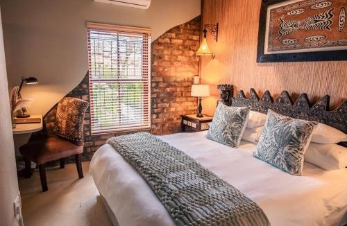 Kleinmond House | Villa Chad Luxury Guesthouse