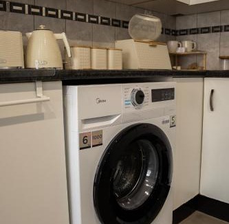 Alberton Apartment | Forty on Glen Guesthouse