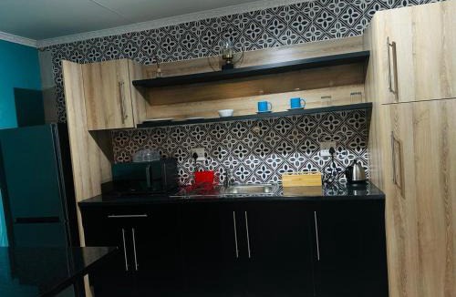 Lichtenburg Apartment | Palisades Lodge