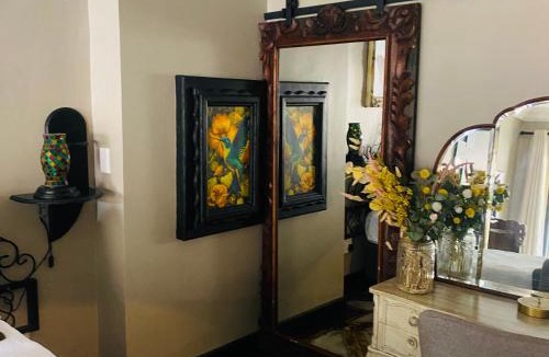 Hillcrest Bed & Breakfast | Frangelica