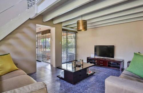Cape Town House | Fairview Crescent By Ctha