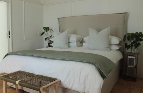 Robertson House | Robertson Manor