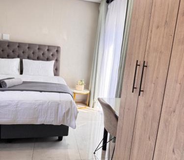 Secunda Bed & Breakfast | The Velvet House