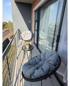 Die Hoewes Apartment | Starluxe modern studio apartment