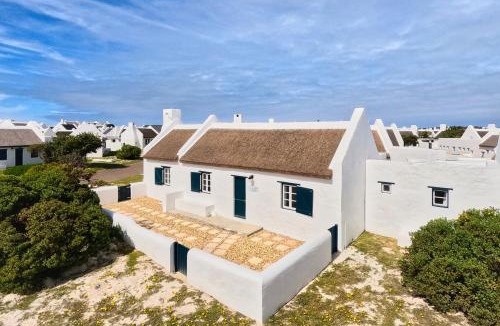 Struisbaai House | Family Tides in Langezandt Struisbaai