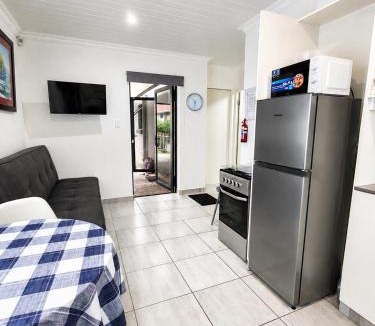Mossel Bay Apartment | VD3 Lighthouse Room B&B