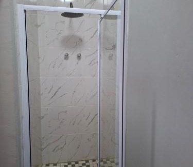Oudtshoorn Apartment | LaBoezma Accommodation