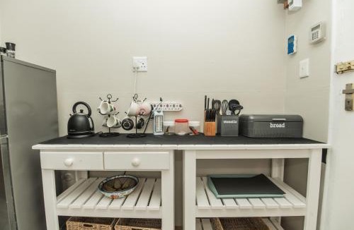 Pollok Beach Apartment | 18 at Brightways