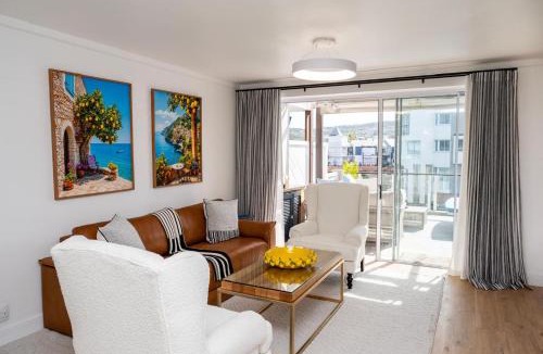 Waterfront Apartment | 2 Bedroom Waterfront Escape South Quay Knysna