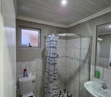 Eikenbosch House | Pambazuko Guest House