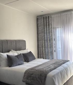 Umtata Bed & Breakfast | S AND M Bnb