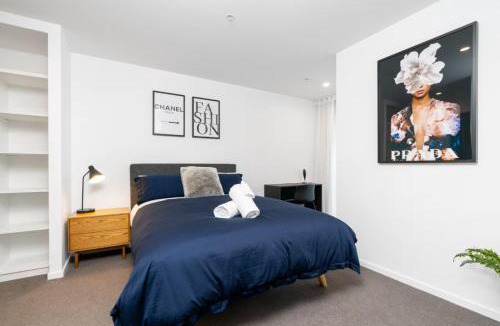 Sandown Apartment | Alice Lane