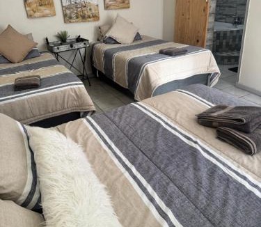 Colesberg House | Opiepad Guesthouse