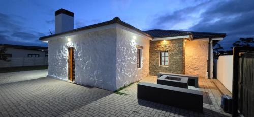 Albertinia House | Holiday homes in Albertinia, South Africa