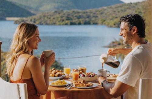 Calitzdorp Other | Tula Retreat - Secluded Karoo Escape - Hot Tub - Private Boat Arrival