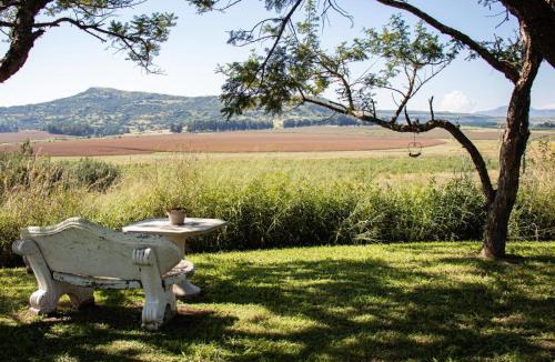 Okhahlamba House | Finningley Farms Self-Catering Farmstays