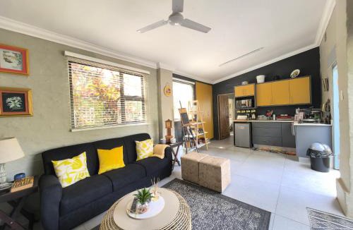 Uvongo House | Tide & Thyme Cottage