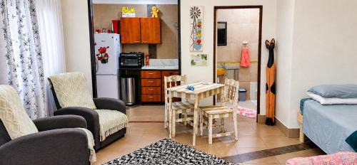 Gordon's Bay Hotel | Peacock Cove Self Catering Studio