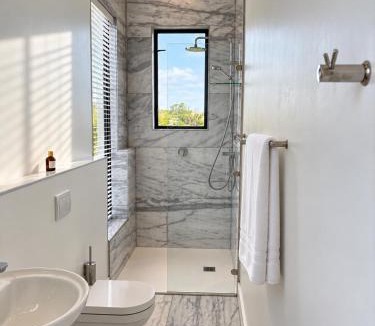 Elgin House | Turtle Creek Cove House Luxury Oceanfront Villa, Pringle Bay